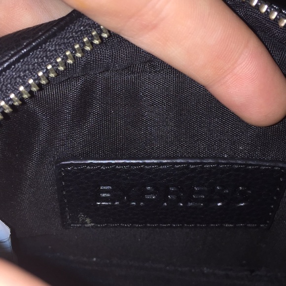 🖤 Mini Express Crossbody 🖤 - Picture 4 of 6